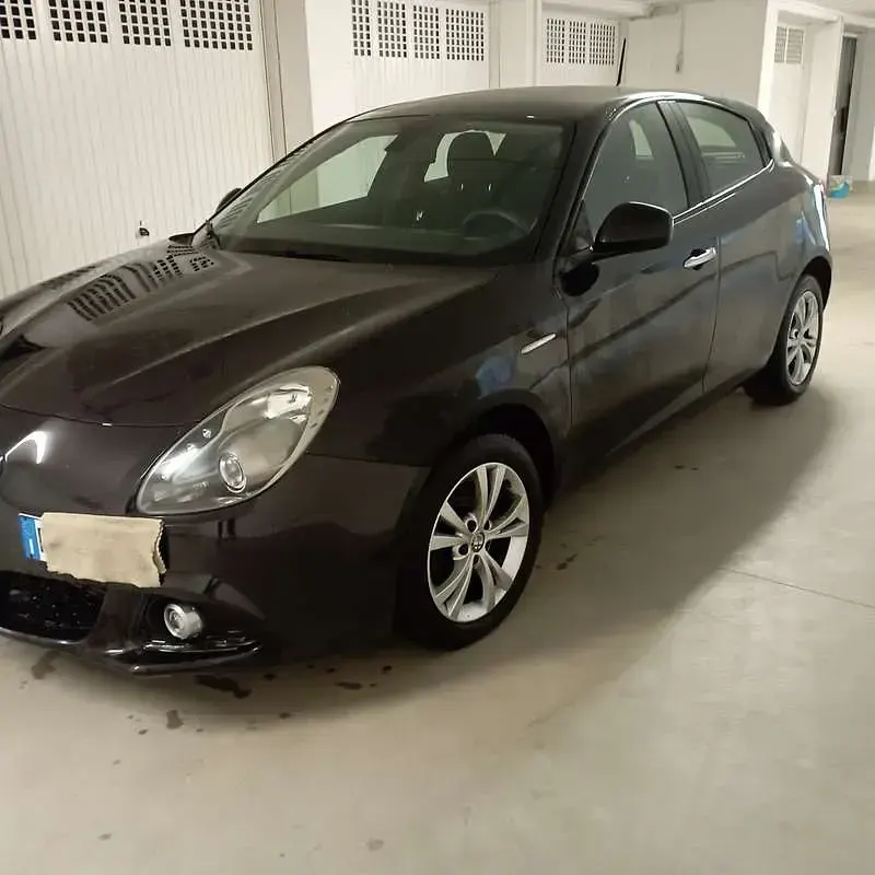 Usata Alfa Romeo Giulietta Distinctive 105 CV (77 kW) 2015 Utilitaria