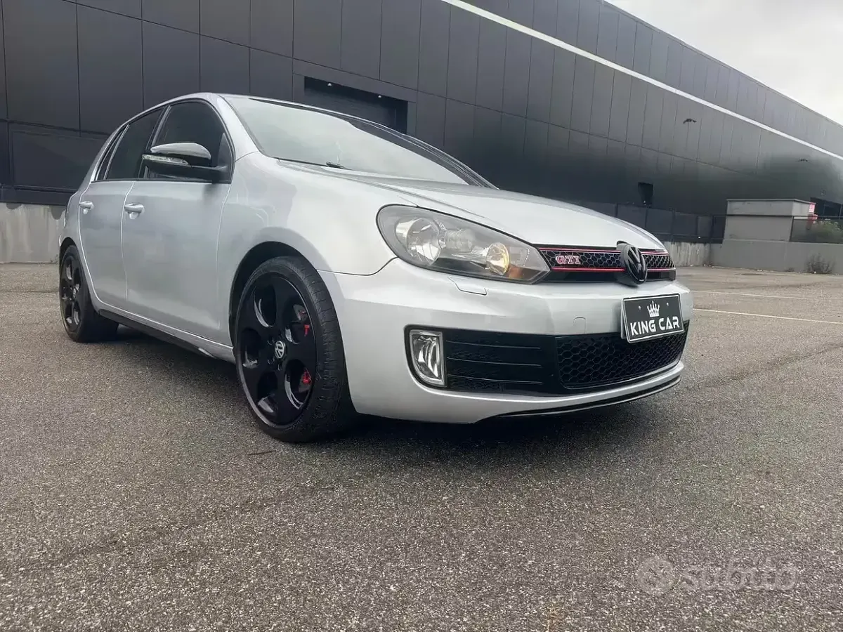 Usata VW Golf VI GTI 210 CV (154 kW) 2009 Grigio Utilitaria