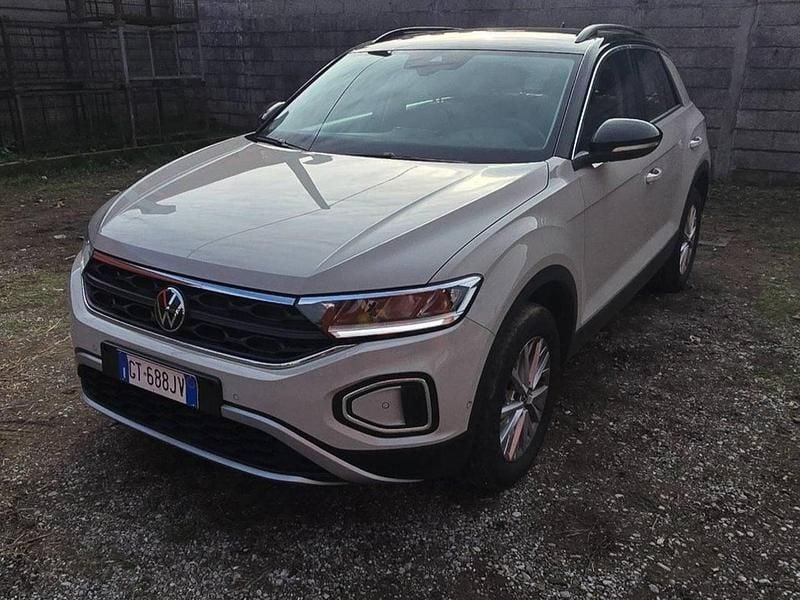 Usata VW T-Roc Life 110 CV (80 kW) 2024 SUV
