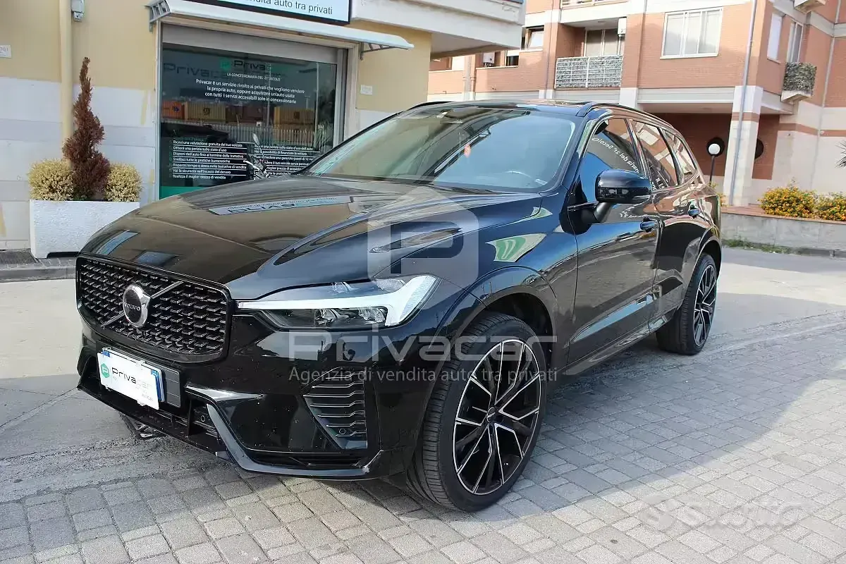 Usata Volvo XC60 Plus 197 CV (144 kW) 2022 Nero SUV