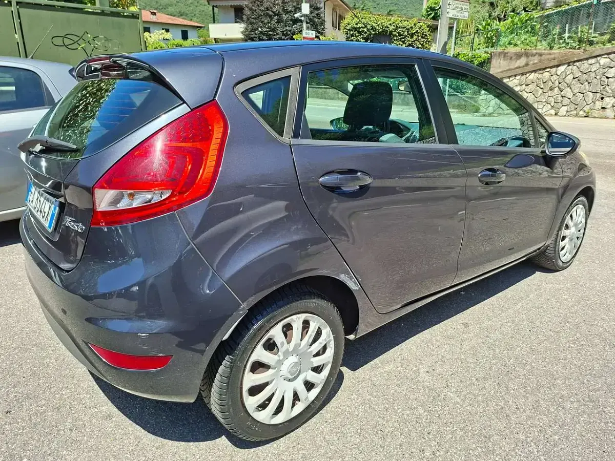 Usata Ford Fiesta 95 CV (69 kW) 2010 Other Berlina