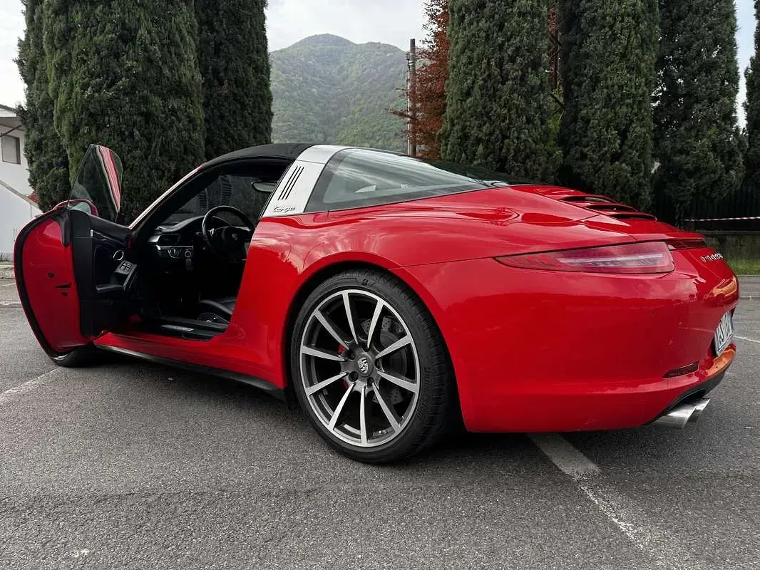 Usata Porsche 911 349 CV (256 kW) 2014 Cabrio