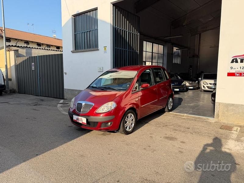 Usata Lancia Musa 77 CV (56 kW) 2007 Rosso Monovolume