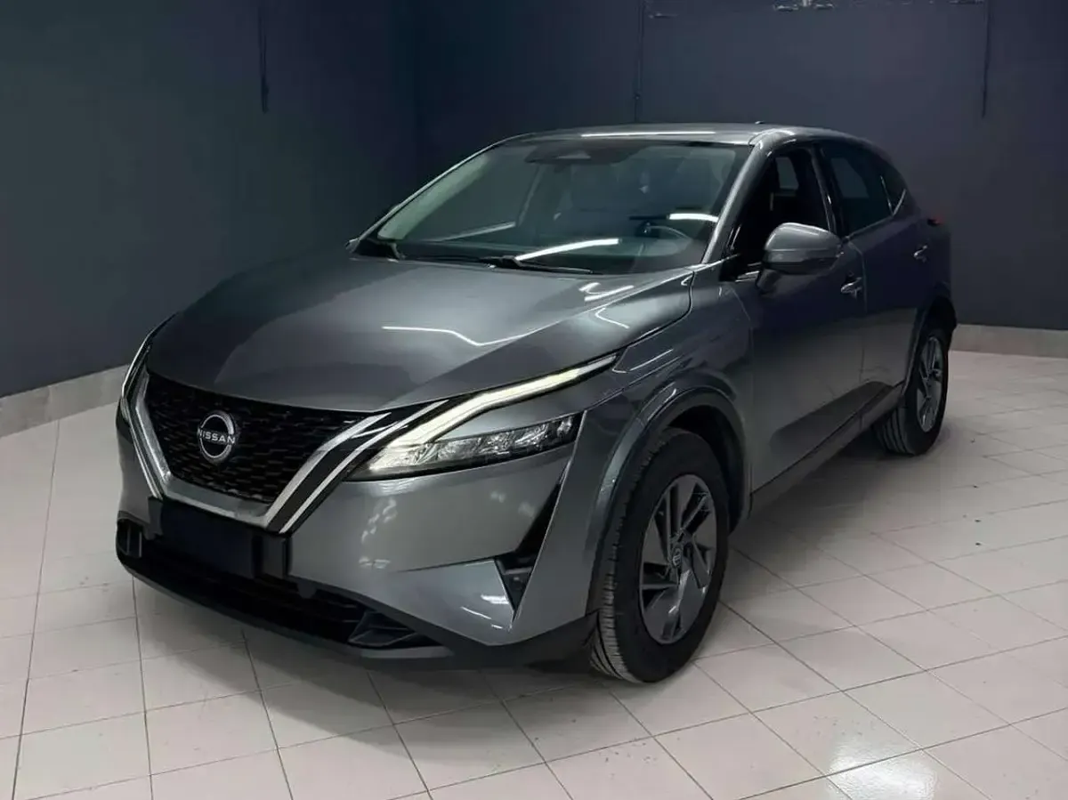 Usata Nissan Qashqai Acenta 140 CV (102 kW) 2022 Grigio SUV