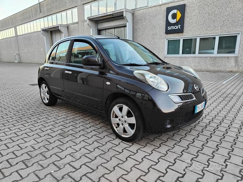 Nero Usata 2009 Nissan Micra Tre volumi | 2900 € (Cara) - Immagine 1/4