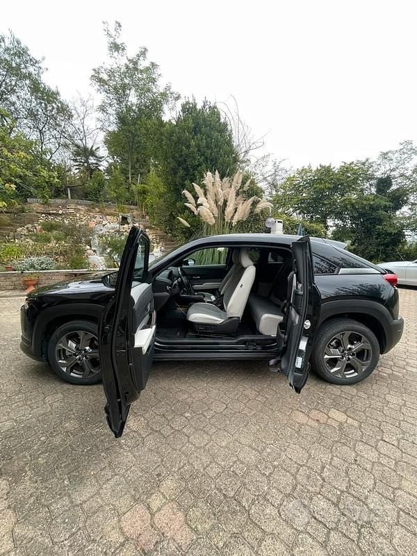 Usata Mazda MX30 Makoto 80 kW (110 CV) 2023 Nero SUV