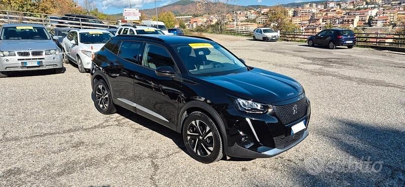 Usata Peugeot 2008 Allure 110 CV (80 kW) 2021 Nero SUV