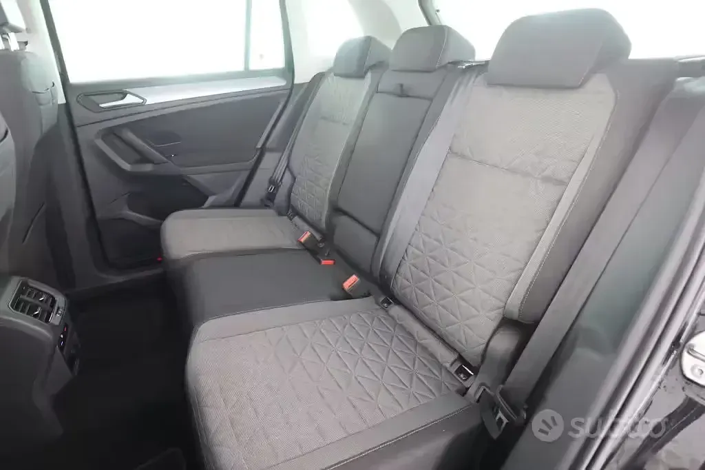 Usata VW Tiguan Life 150 CV (110 kW) 2021 Nero SUV