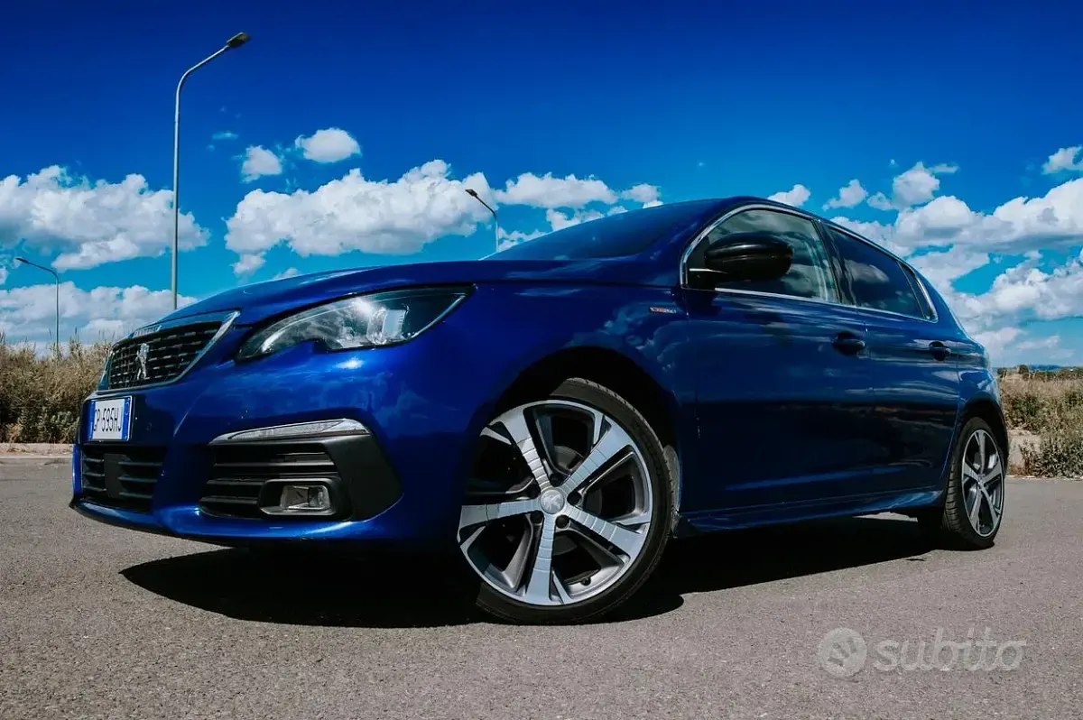 Usata Peugeot 308 GT-line 131 CV (96 kW) 2019 Bluazzurro Berlina