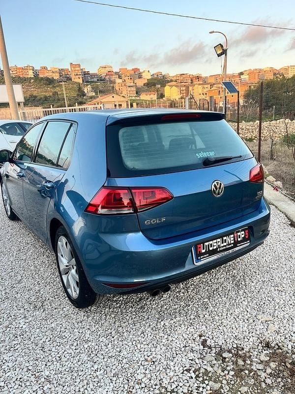 Usata VW Golf VII Highline 110 CV (80 kW) 2015 Blu Berlina