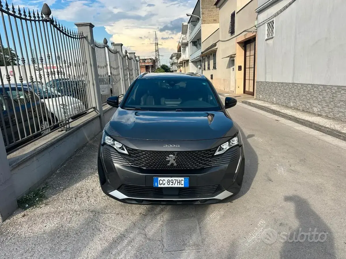 Usata Peugeot 3008 GT 131 CV (96 kW) 2021 Grigio SUV
