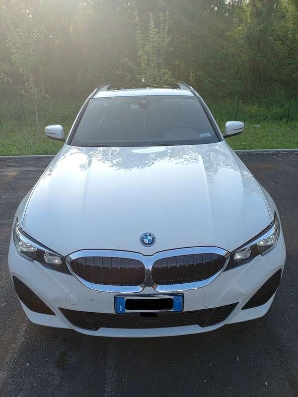 Usata BMW 320e M Sport 204 CV (150 kW) 2021 Bianco Station wagon