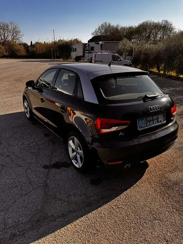 Usata Audi A1 Sportback Ambition 116 CV (85 kW) 2015 Nero Utilitaria