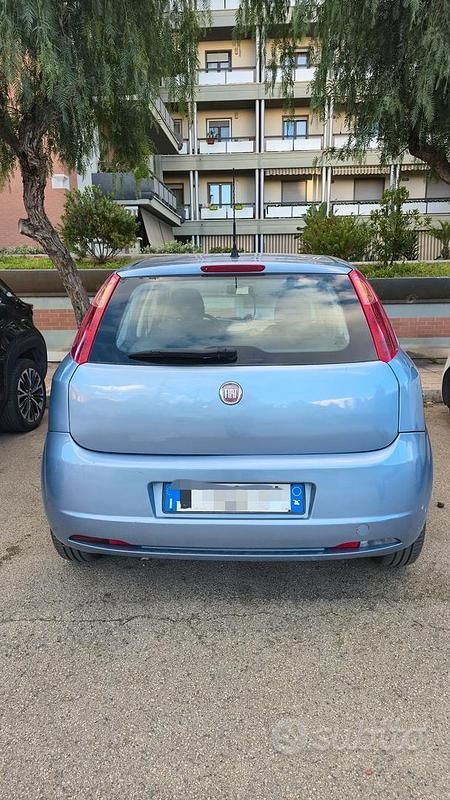 Usata Fiat Grande Punto 65 CV (47 kW) 2007 Blu Utilitaria
