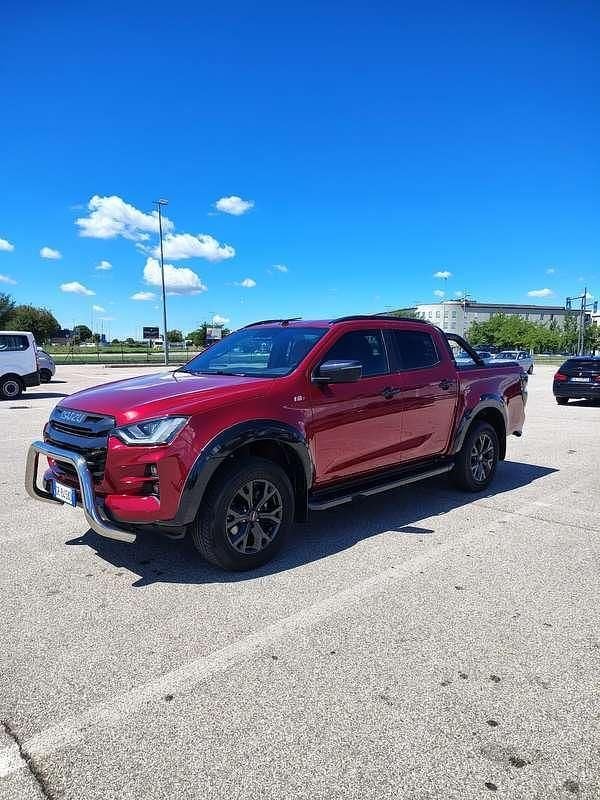Usata Isuzu D-Max 163 CV (119 kW) 2023 Furgone