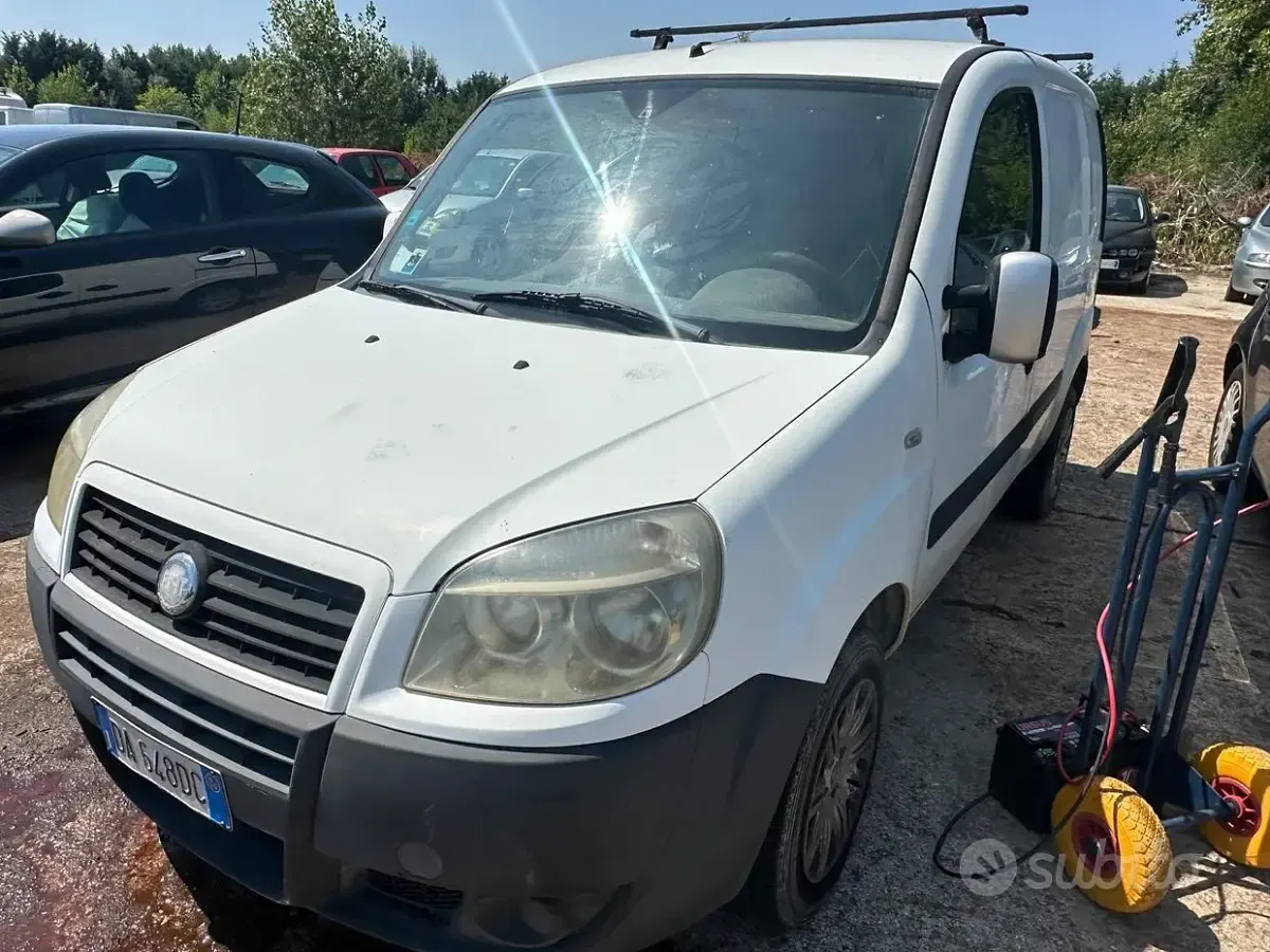 Usata Fiat Doblò 103 CV (75 kW) 2004 Bianco Monovolume