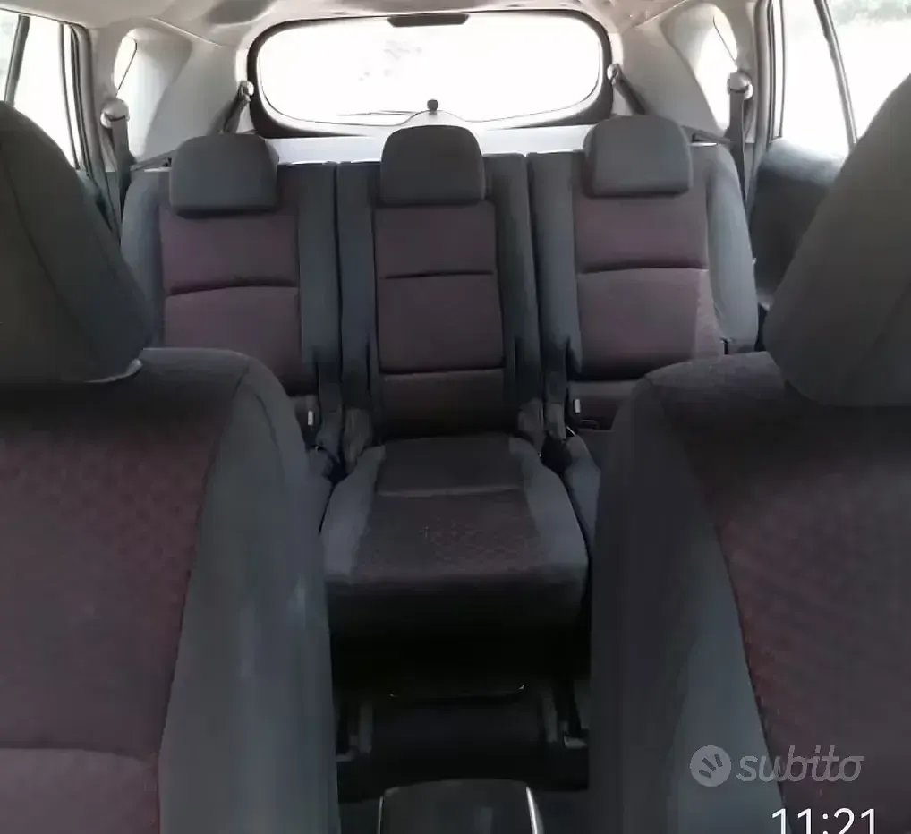Usata Toyota Verso 126 CV (92 kW) 2011 Grigio Monovolume