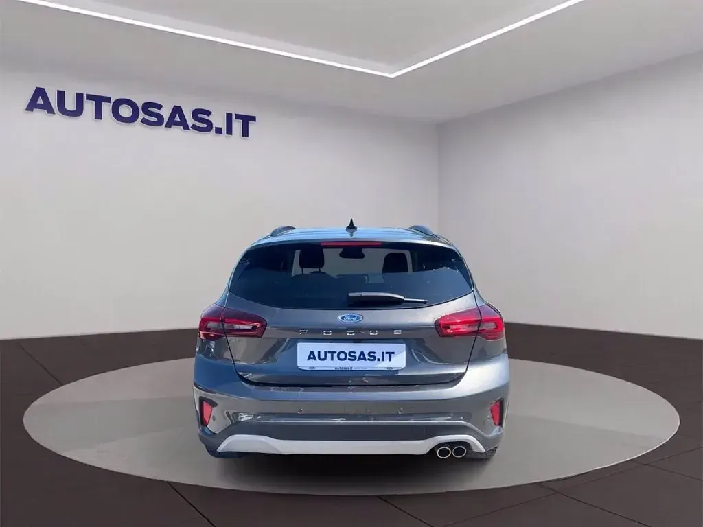 Usata Ford Focus Active 125 CV (91 kW) 2024 Grigio metallizzato SUV