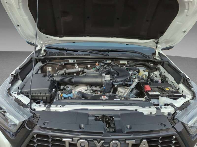 Usata Toyota HiLux Sport 235 CV (172 kW) 2024 Bianco Pick-up