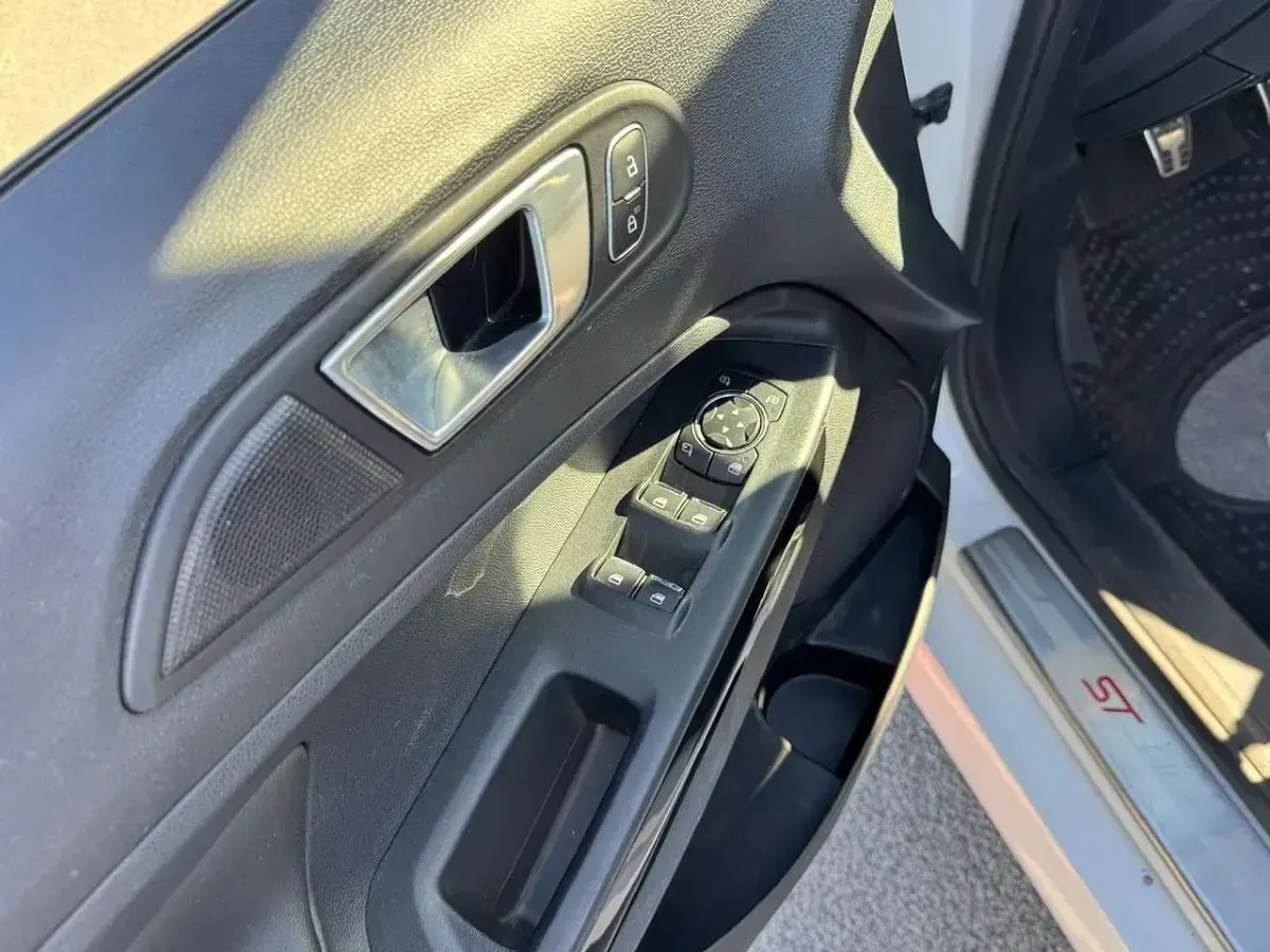 Usata Ford Ecosport ST-Line 125 CV (91 kW) 2018 Bianco SUV