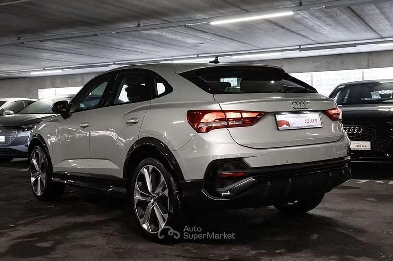 Usata Audi Q3 Sportback S-Line 150 CV (110 kW) 2023 Grigio SUV