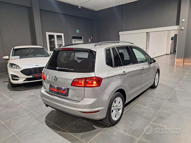 Usata VW Golf Sportsvan Highline 110 CV (80 kW) 2016 Grigio Monovolume