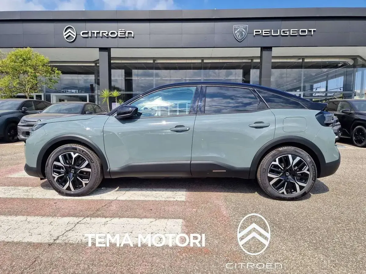 Nuova Citroën e-C4 61 kW (84 CV) 2026 Manhattan green / tetto nero Berlina
