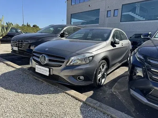 Usata Mercedes A160 90 CV (66 kW) 2015 Utilitaria