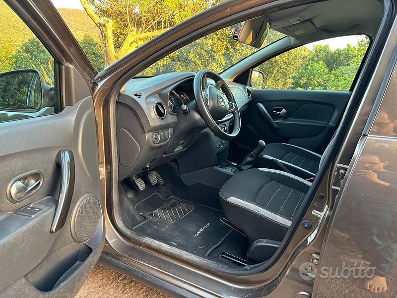 Usata Dacia Sandero Stepway 2019 Marrone Berlina