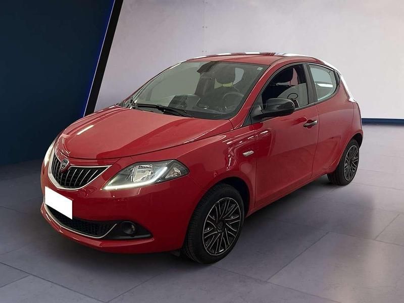 Usata Lancia Ypsilon Gold 69 CV (50 kW) 2022 Other Utilitaria