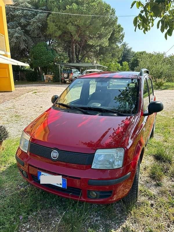Rosso Usata 2012 Fiat Panda Classica Due volumi | 2200 € (Cara) - Immagine 1/4