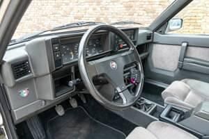 Usata Alfa Romeo 75 145 CV (106 kW) 1988 Grigio Berlina