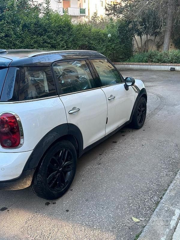 Usado Mini Countryman 111 CV (81 kW) 2010 Blanco SUV