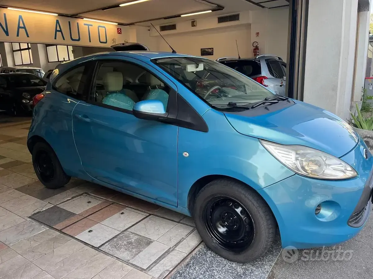 Usata Ford Ka Titanium 69 CV (50 kW) 2009 Bluazzurro Utilitaria