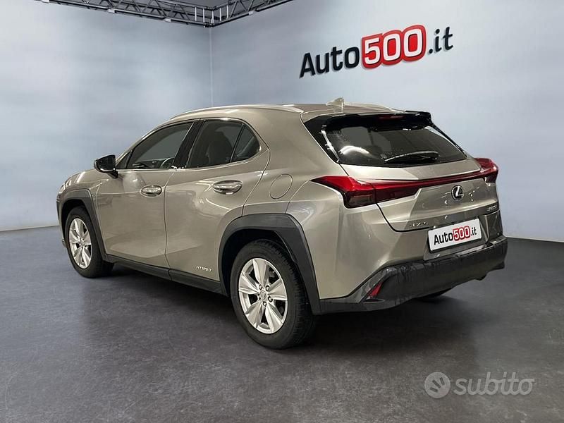 Usata Lexus UX 250h Business Edition 152 CV (111 kW) 2020 Grigio SUV