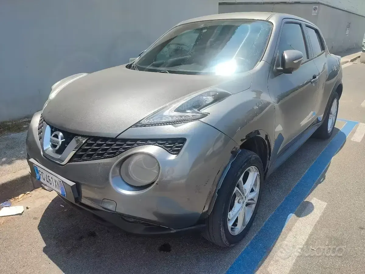 Usata Nissan Juke 110 CV (80 kW) 2017 Grigio SUV