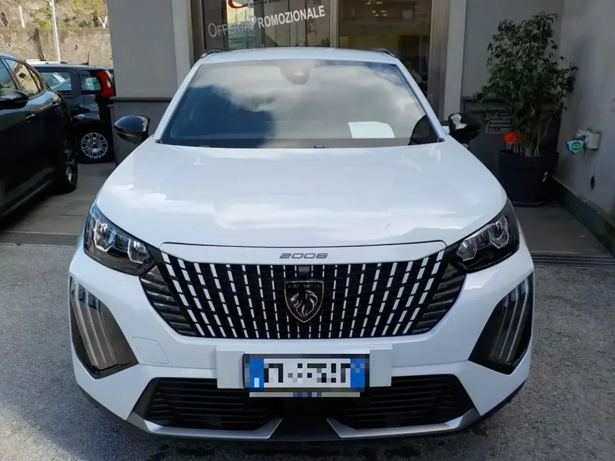 Nuova Peugeot 3008 Allure 145 CV (106 kW) 2025 Vari colori SUV