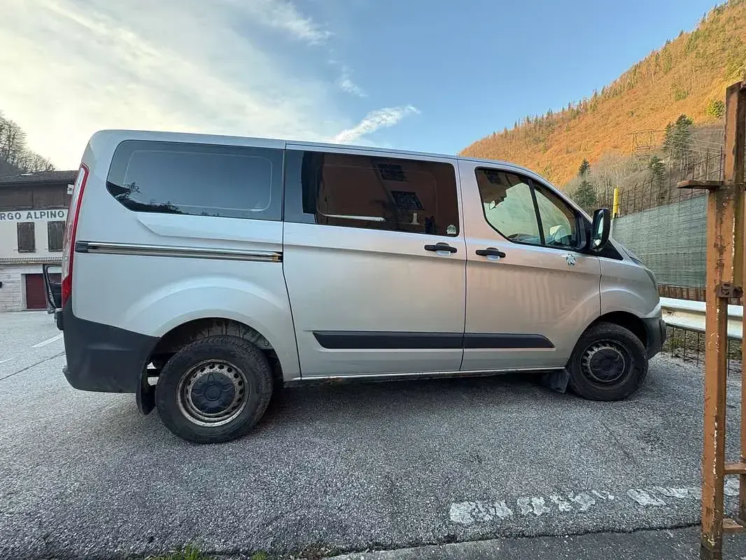 Usata Ford Transit Custom 125 CV (91 kW) 2012 Grigio Furgone