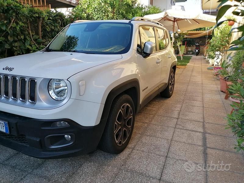Bianco Usata 2016 Jeep Renegade Limited SUV | 15.000 € (Buon prezzo) - Immagine 1/4