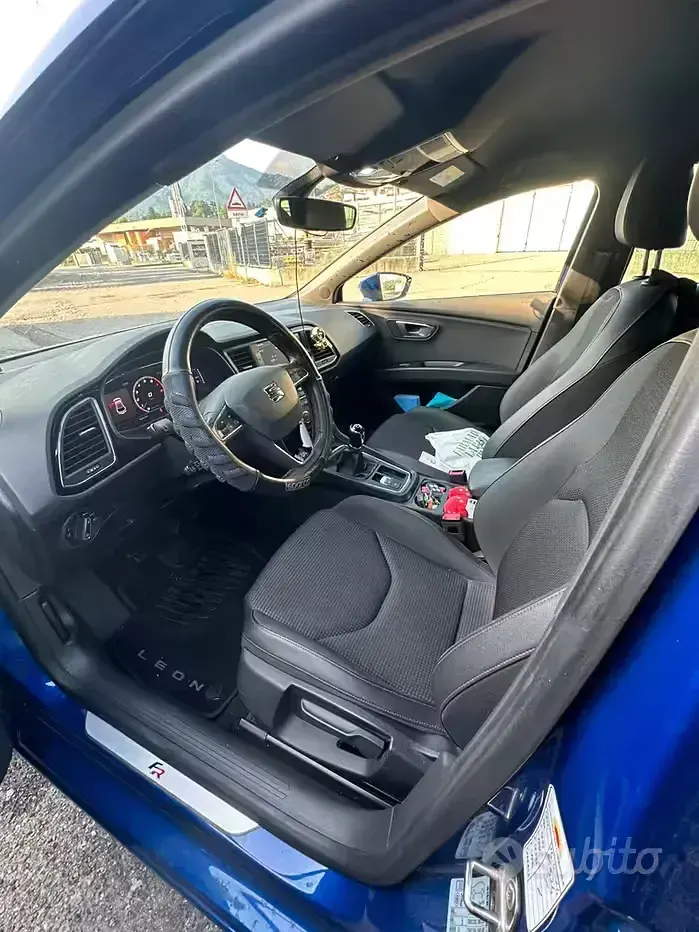 Usata Seat Leon CUPRA 131 CV (96 kW) 2019 Bluazzurro Berlina