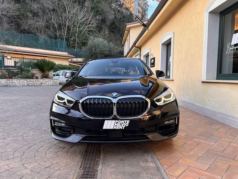 Usata BMW 116 Sport Line 109 CV (80 kW) 2021 Nero Utilitaria