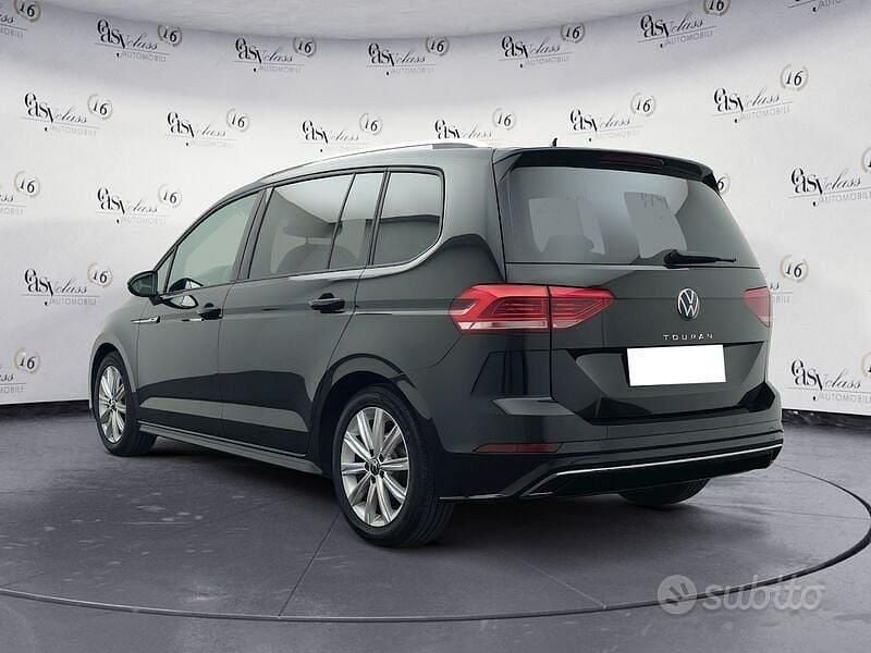 Usata VW Touran R-line 150 CV (110 kW) 2025 Nero Monovolume