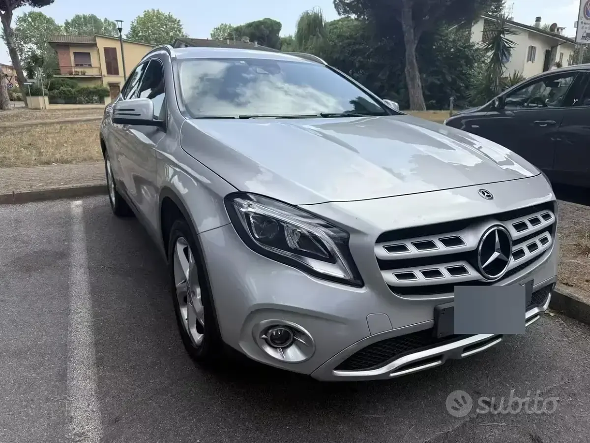 Usata Mercedes GLA200 136 CV (100 kW) 2018 SUV