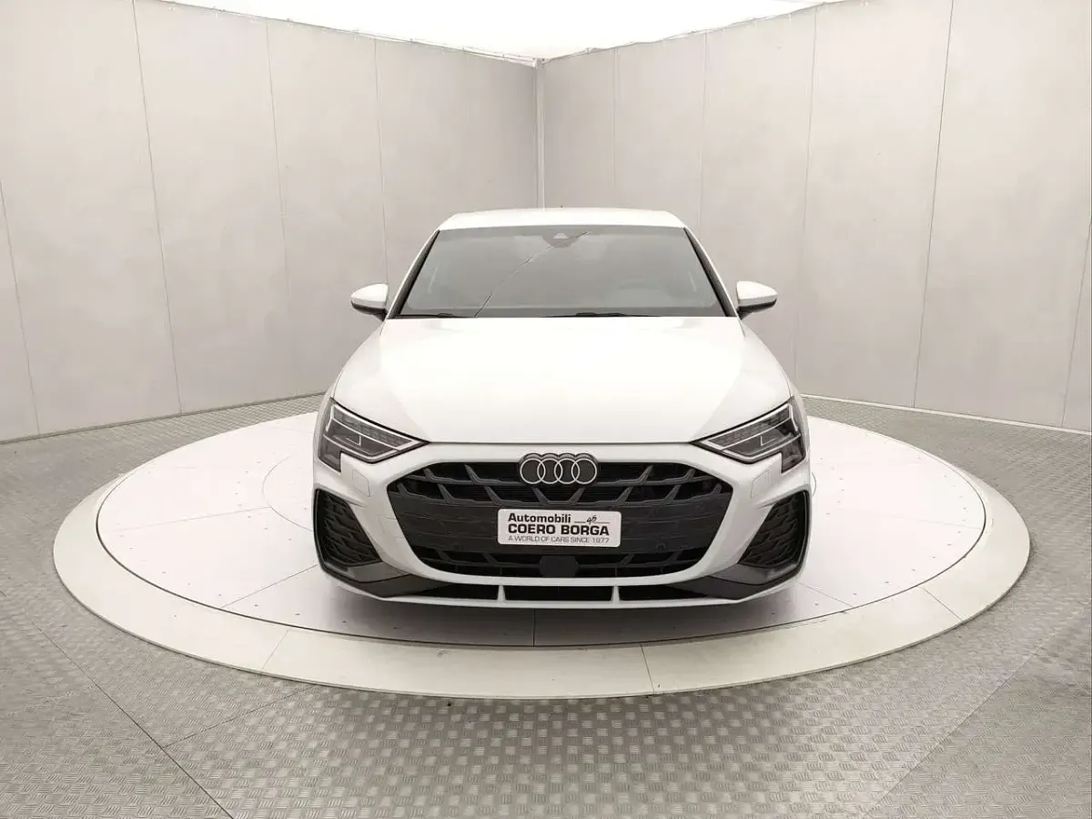 Usata Audi A3 S-Line 150 CV (110 kW) 2024 Bianco Berlina