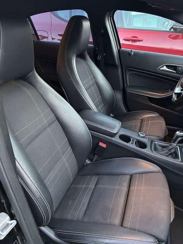 Usata Mercedes A180 Premium 109 CV (80 kW) 2016 Utilitaria