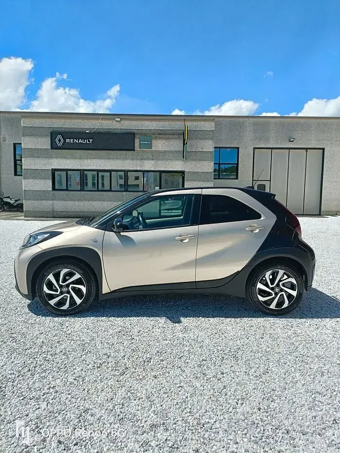 Usata Toyota Aygo X Lounge 72 CV (52 kW) 2024 Giallo SUV
