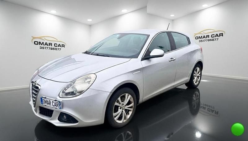 Usata Alfa Romeo Giulietta 140 CV (102 kW) 2011 Argento Berlina
