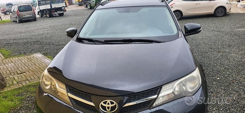 Usata Toyota RAV4 150 CV (110 kW) 2013 Nero Berlina