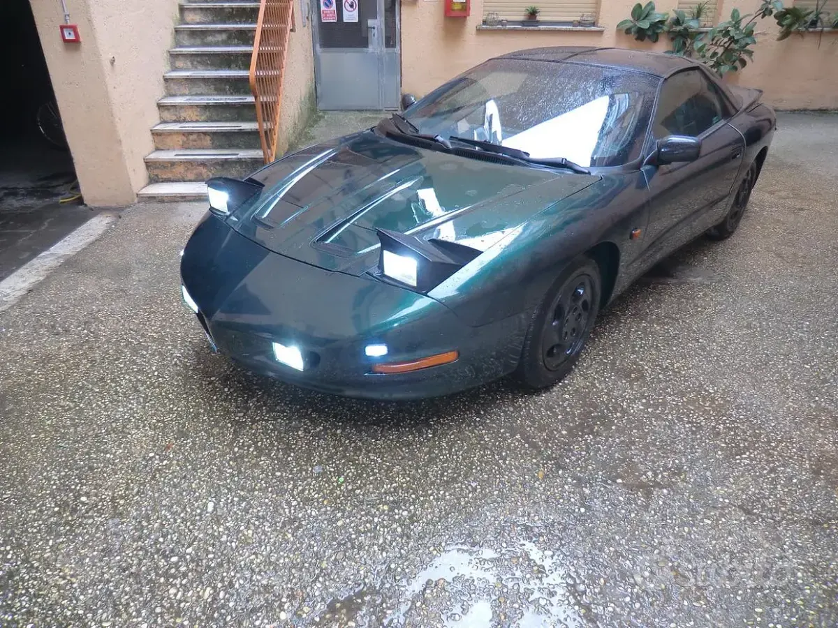 Usata Pontiac Firebird 148 CV (108 kW) 1990 Verde Coupé