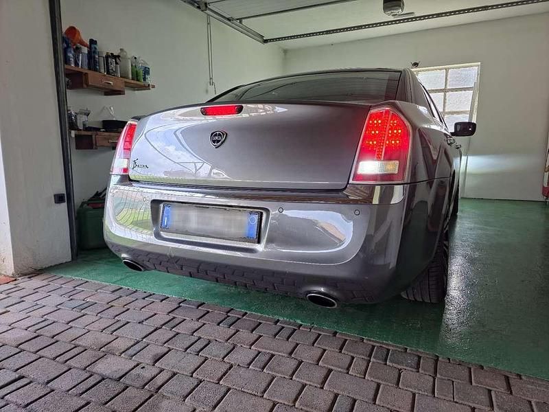 Usata Lancia Thema 239 CV (175 kW) 2012 Berlina